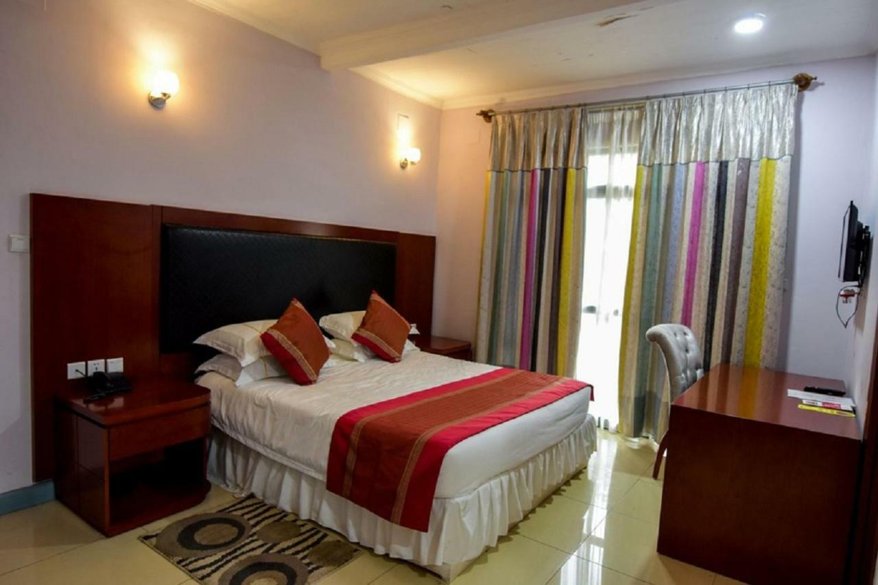 Orient Park Hotel Kigali Eksteriør billede